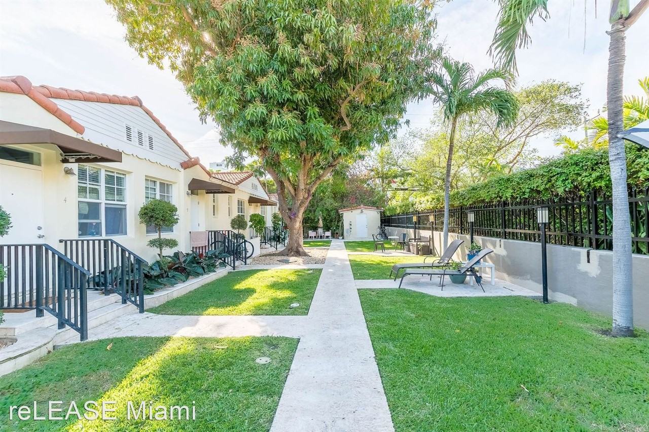 814 Lenox Villas - Photo 2 of 22