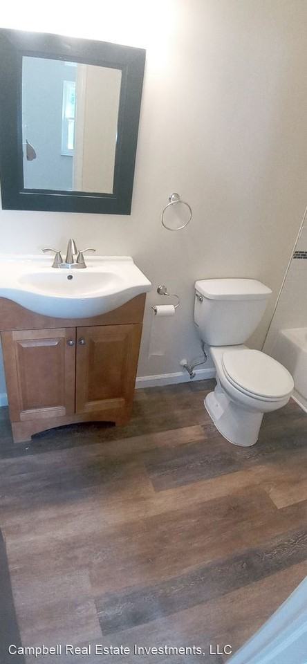 402 E Mosser St - Photo 3 of 11