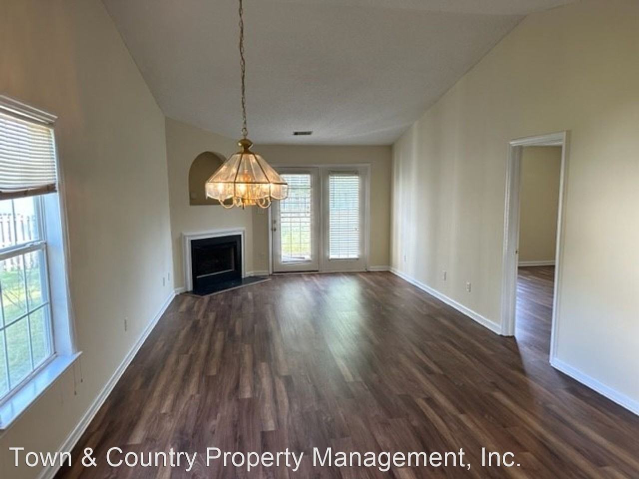 106 Saint Kitts Ct - Photo 2 of 13