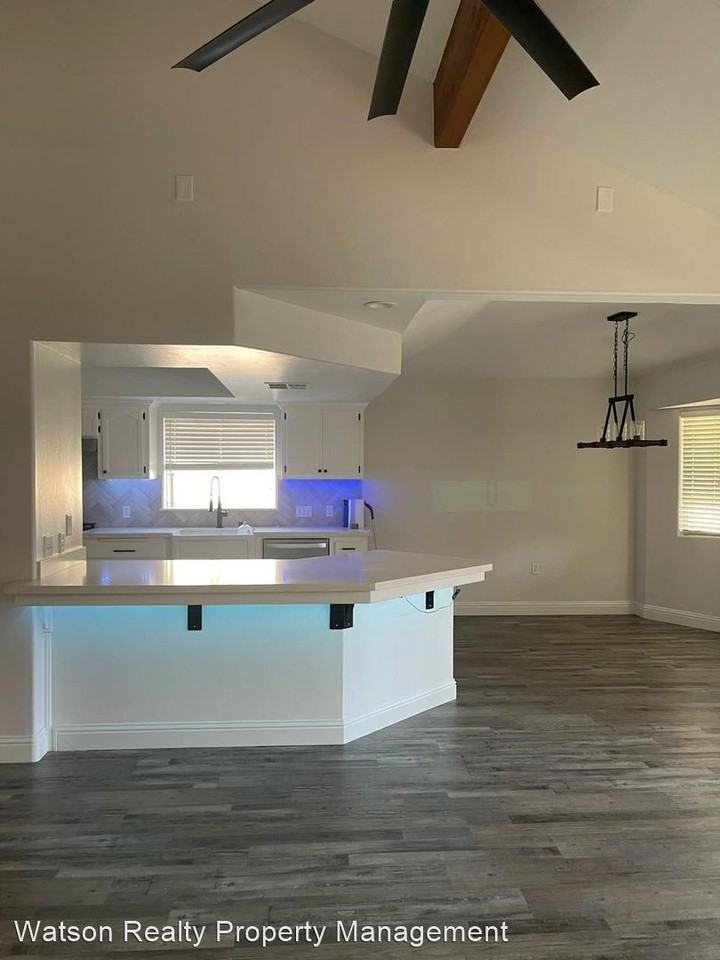 10703 Iron Creek Ave - Photo 2 of 24