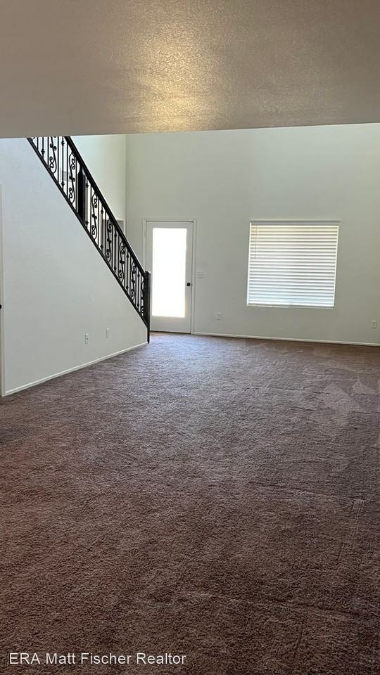 7263 E 38th St - Photo 2 of 16