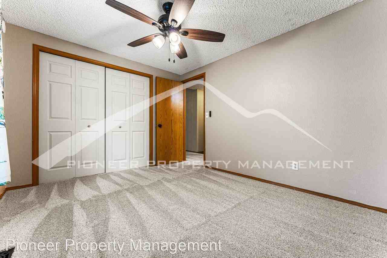 8424 Everett Way #A - Photo 2 of 23