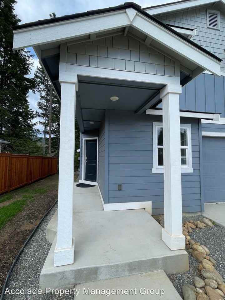 1404 Marian Dr - Photo 2 of 18