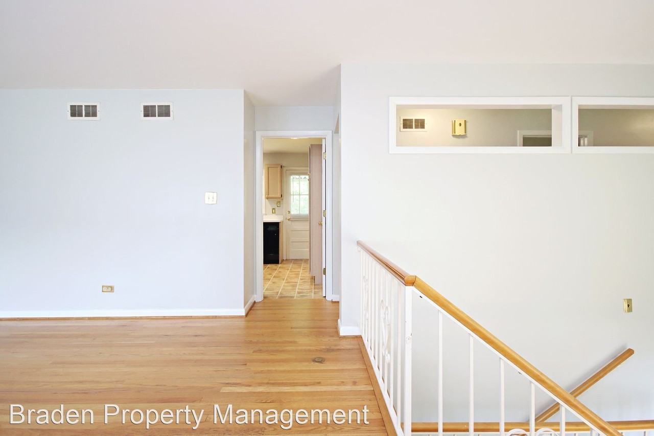 103 Northfield Cir - Photo 3 of 20