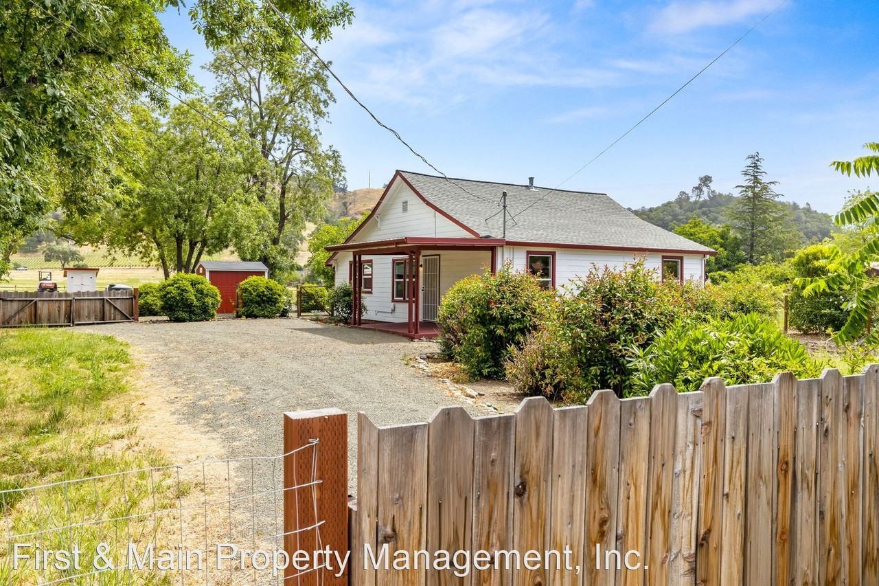 1848 Money Ln - Photo 3 of 50