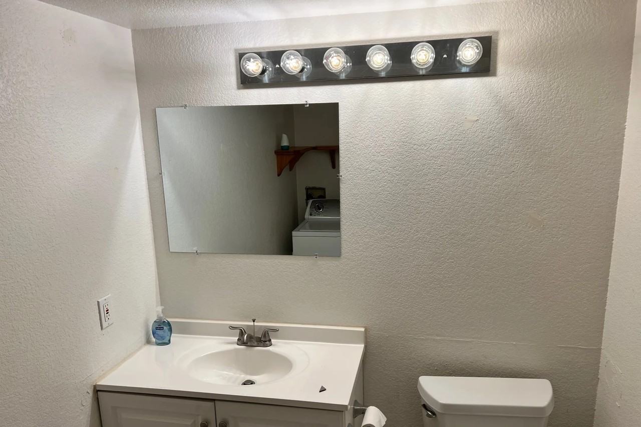 1100 Bear River Ct - Photo 2 of 10