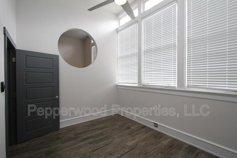 600 Magnolia St - Photo 4 of 9