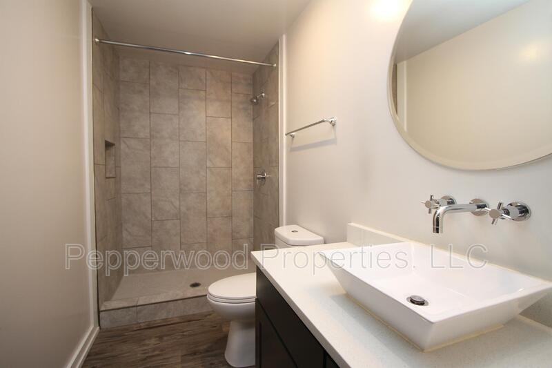 600 Magnolia St - Photo 7 of 9