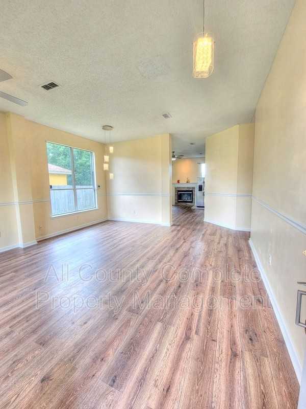 433 Casheros Cove Dr - Photo 3 of 28