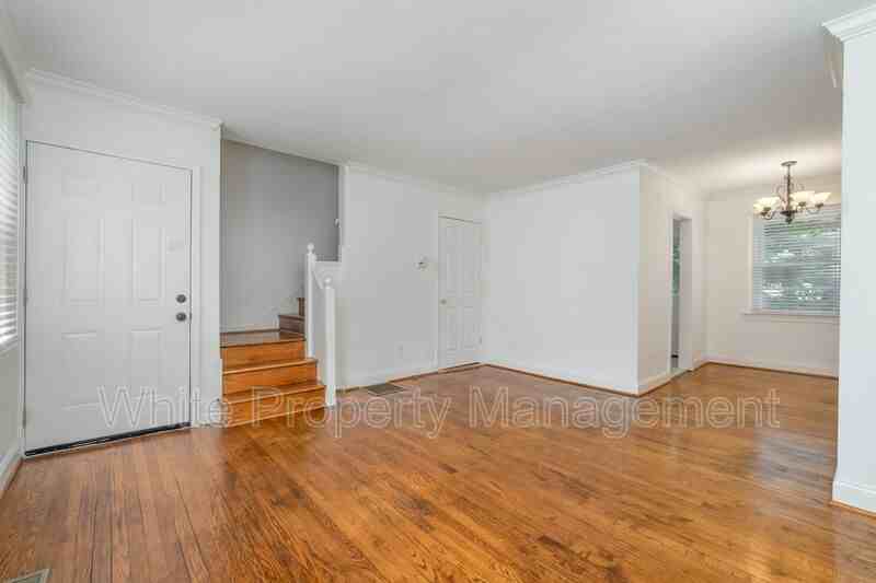 564 Wakefield Dr #B - Photo 3 of 18