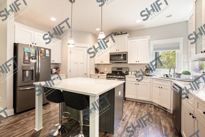 1427 Copperfield St Sw - Photo 2 of 31