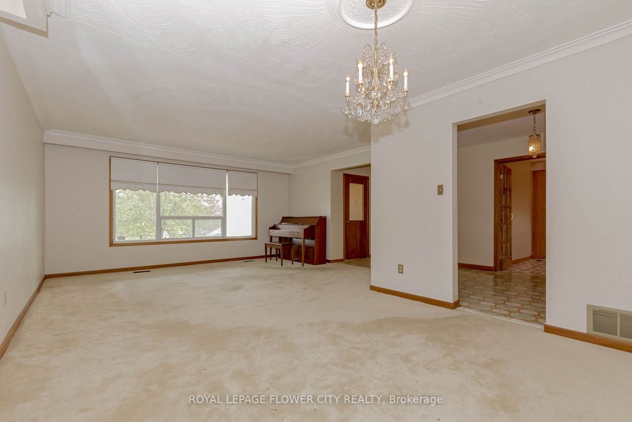 16 Muncey Avenue #1202 - Photo 2 of 6