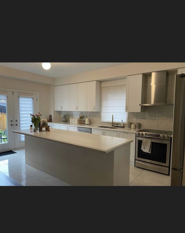 93 Mckenzie Way - Photo 3 of 12