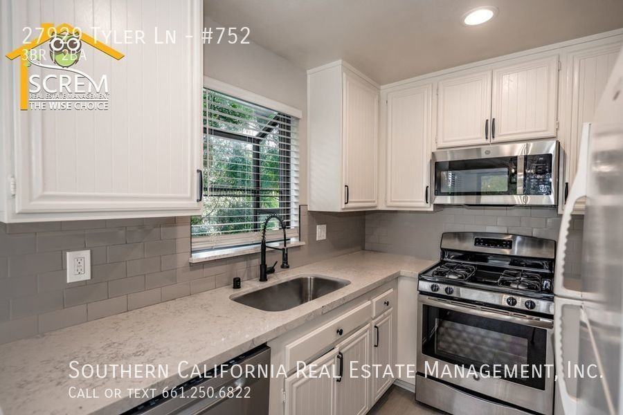 27929 Tyler Ln #752 - Photo 2 of 6