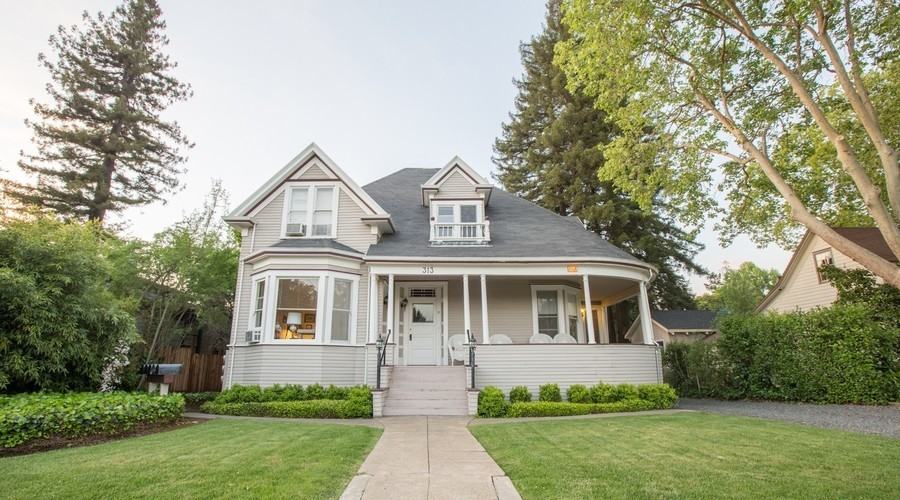 313 Tucker St #B - Photo 2 of 10