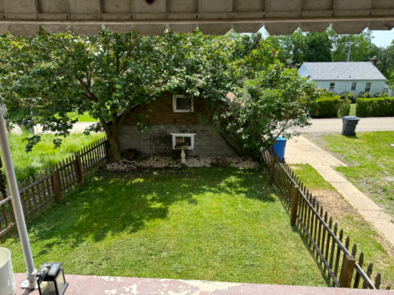 337 Glenn Ave - Photo 2 of 23