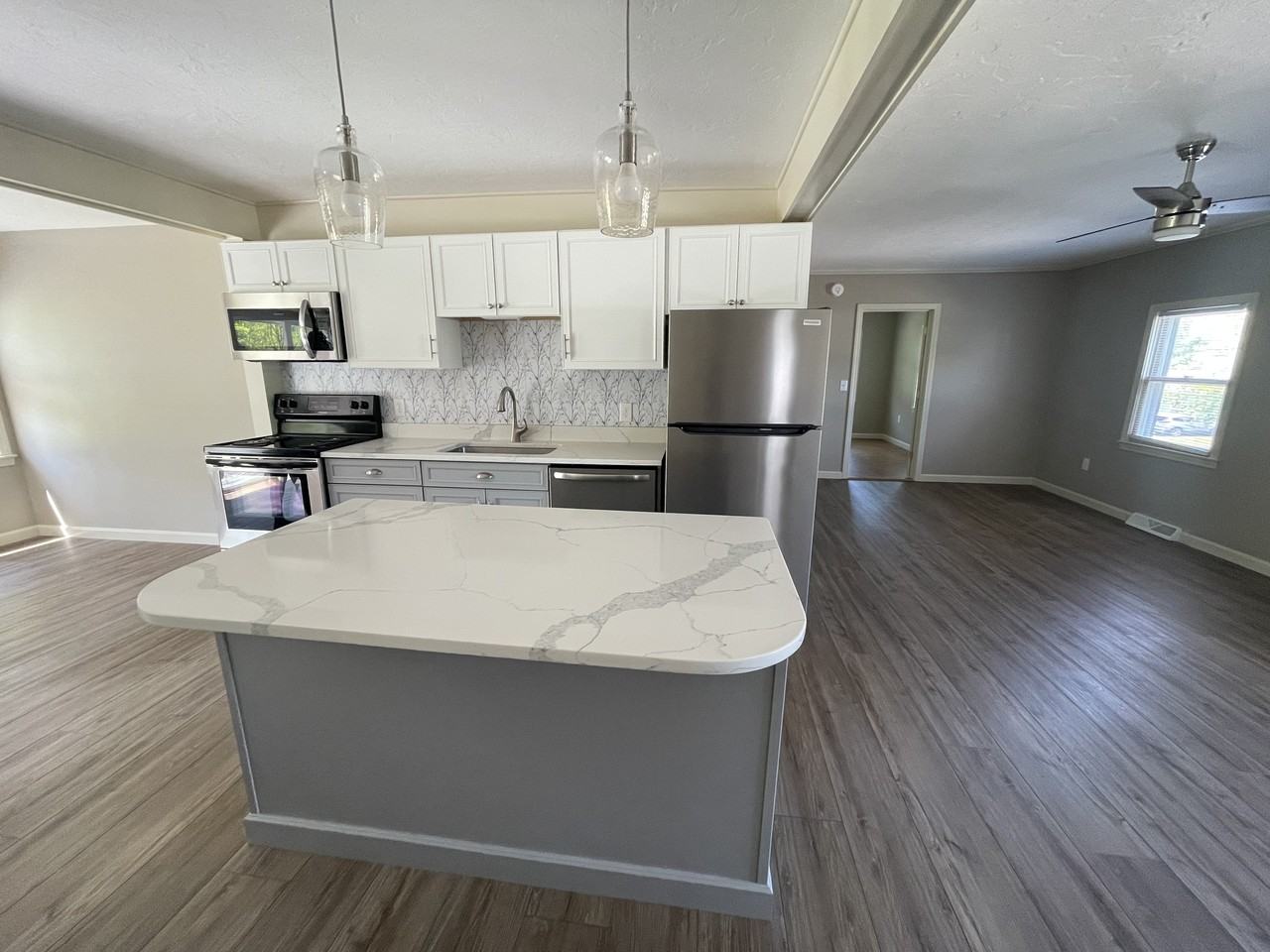 41 Bay Street #41 D - Photo 2 of 11