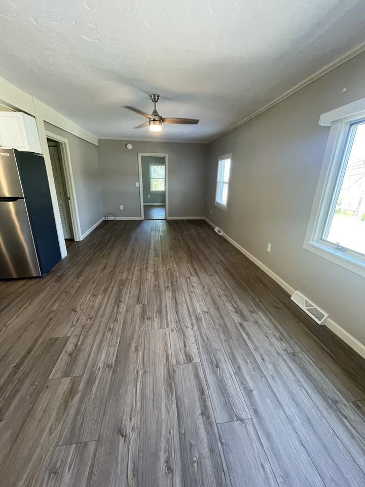 41 Bay Street #41 D - Photo 7 of 11
