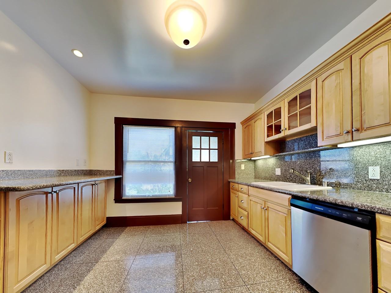 2618 Gough - Photo 4 of 14