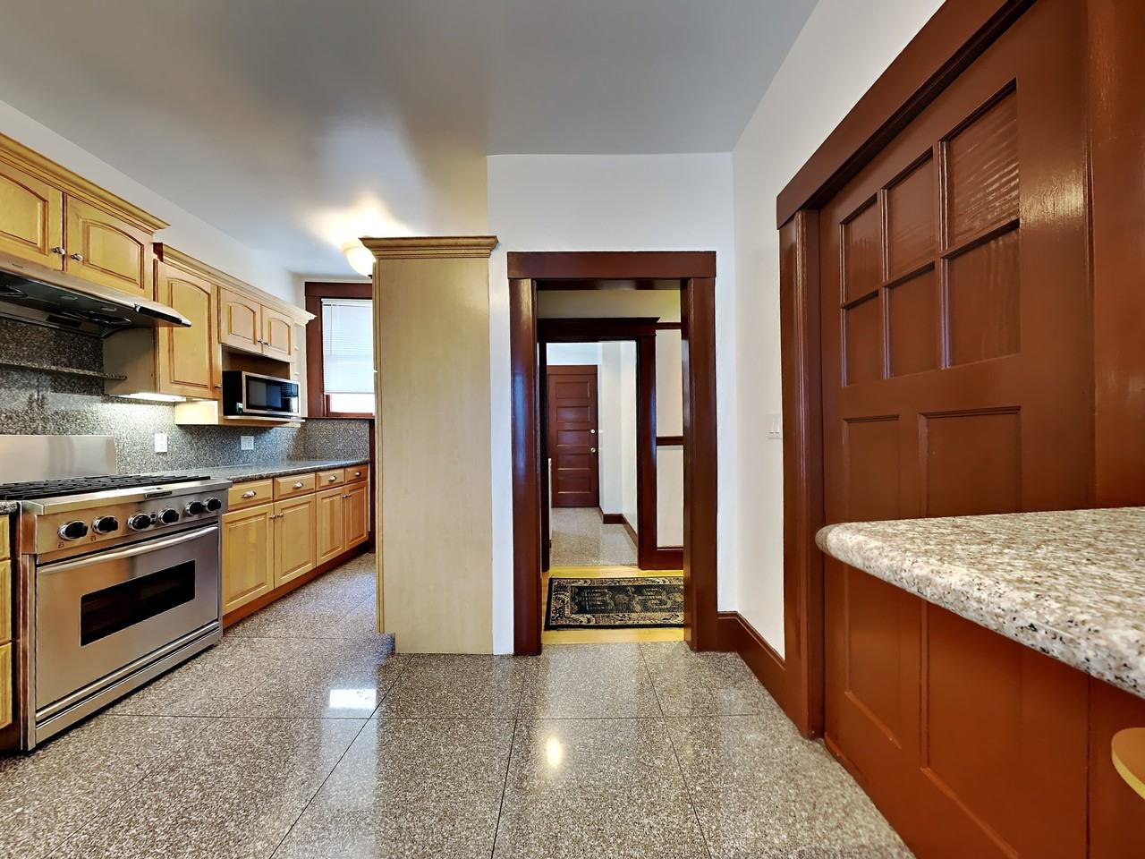 2618 Gough - Photo 5 of 14