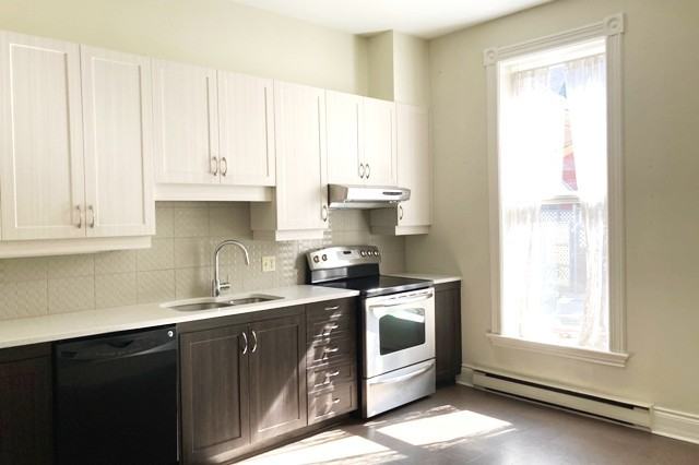 292 Laurier Avenue East #6 - Photo 3 of 12