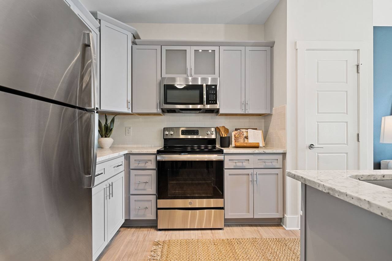 Eagle Landing - Photo 3 of 27