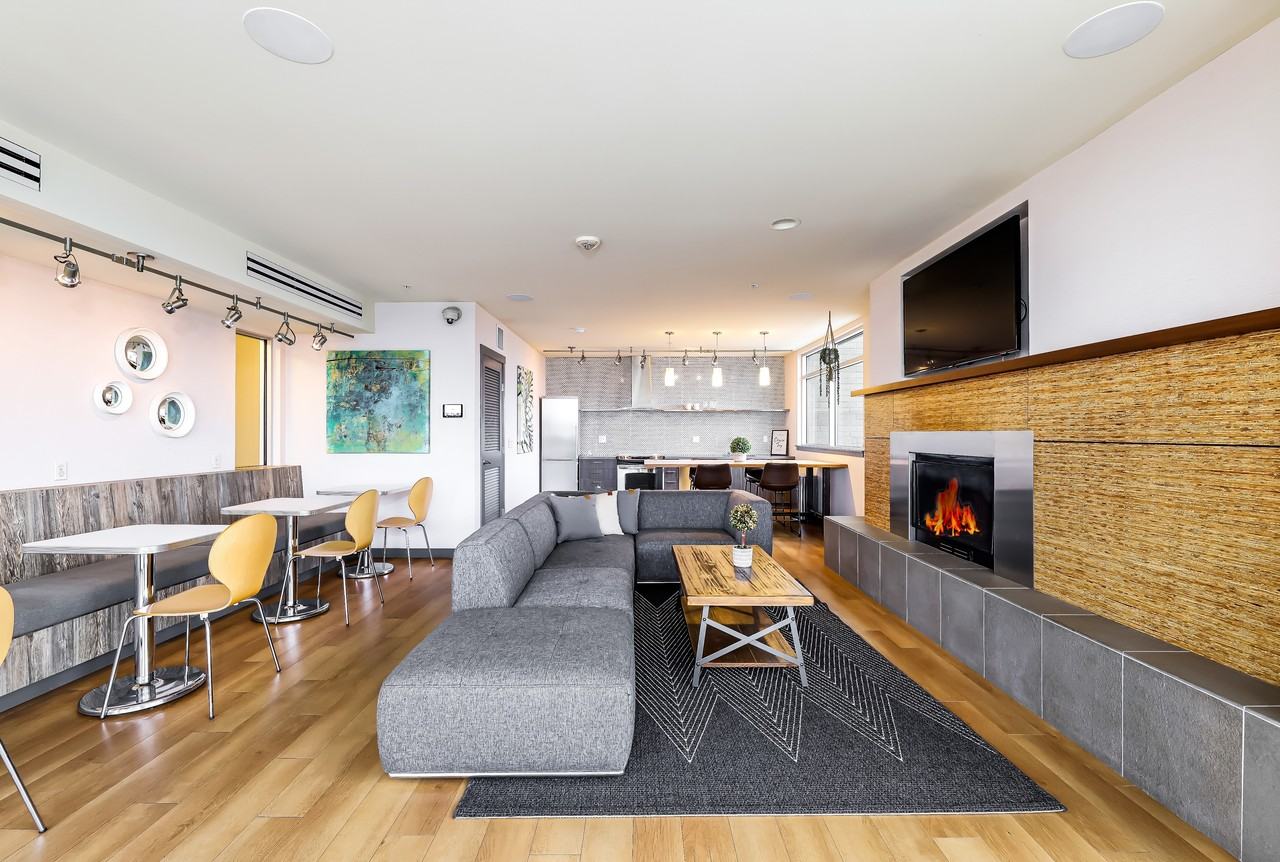 Element 42 - Photo 2 of 38