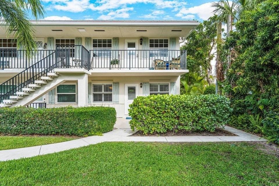 100 Bravado Ln #4 - Photo 3 of 8