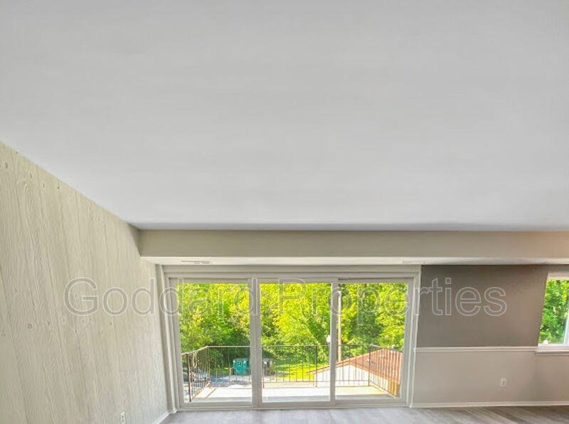 479 Moores Mill Rd #4 - Photo 5 of 13