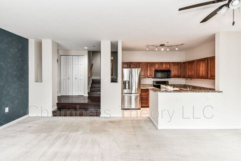 275 S Pickett St #302 - Photo 4 of 30