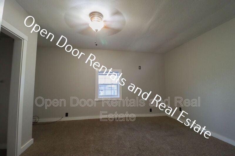 2402 Sr #A - Photo 3 of 9