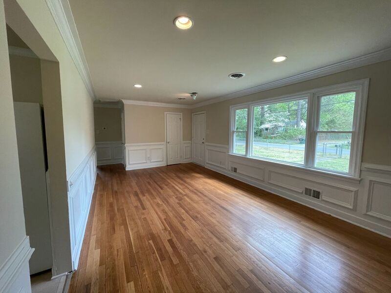 5318 White Oak Dr - Photo 3 of 16