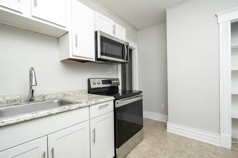 115 N Allen St - Photo 3 of 26