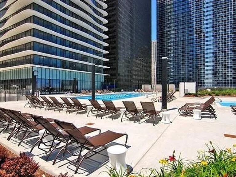 N Columbus Dr #4407 - Photo 7 of 23