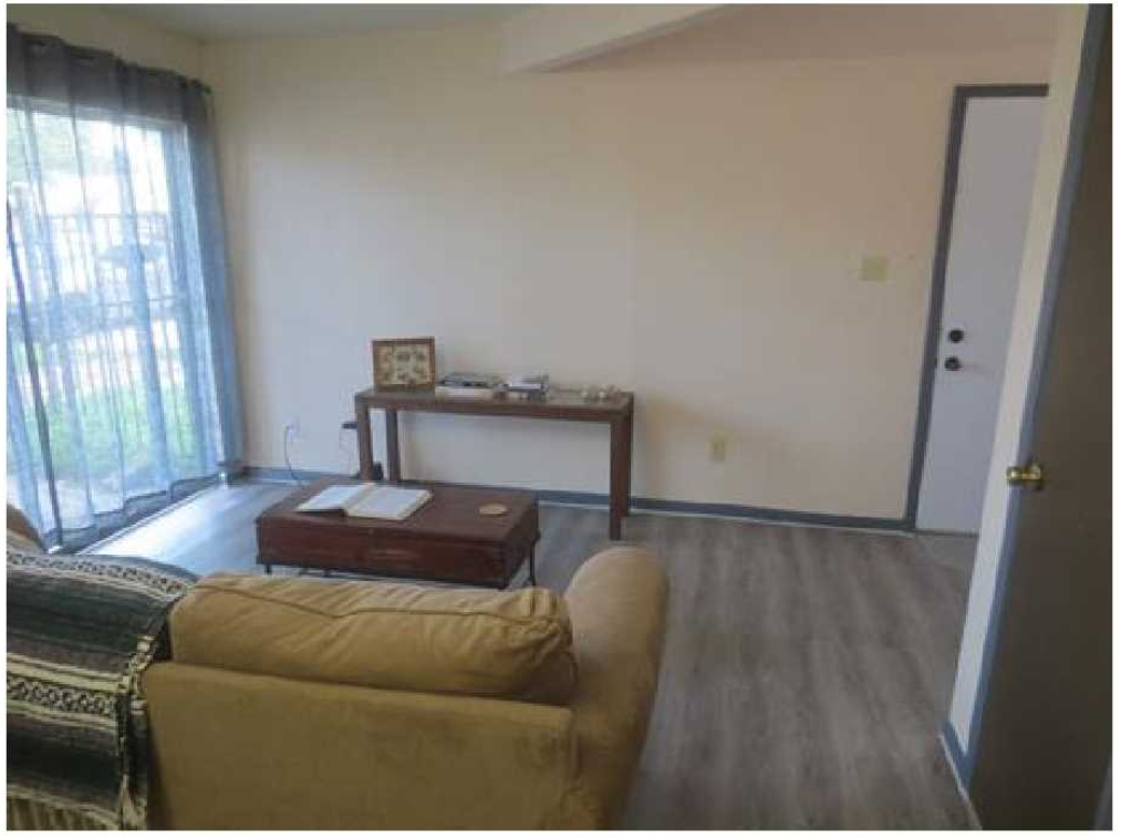 1802 Potomac Pl #C - Photo 5 of 20
