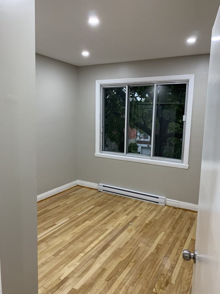 4882 Rue MacKenzie - Photo 2 of 20