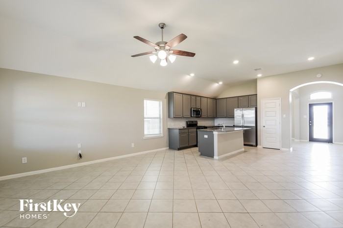 6544 Gable Hollow Ln - Photo 3 of 15