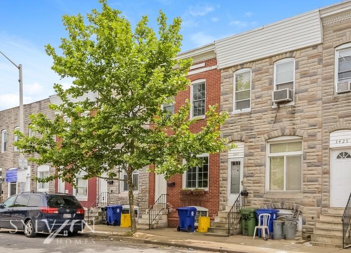 3429 E Lombard St - Photo 2 of 15