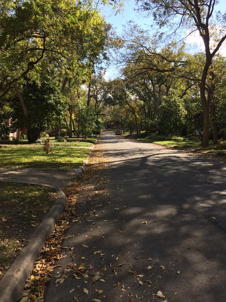 962 Sylvania Dr #NA - Photo 2 of 16