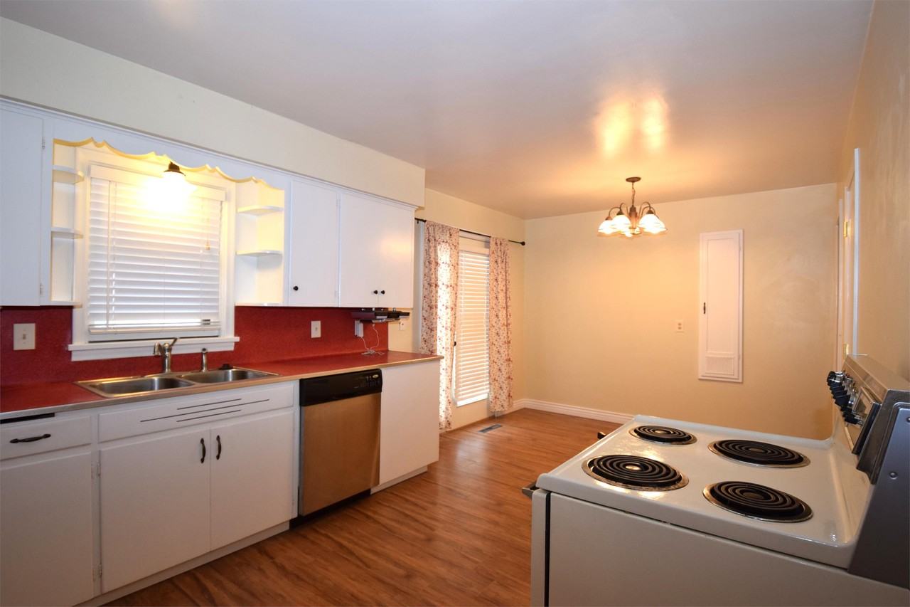 273 N 300 E #1 - Photo 2 of 11