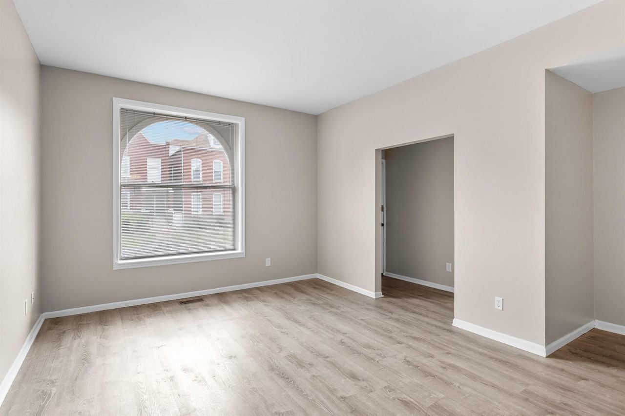 3835 Folsom Ave #1stFL - Photo 2 of 40