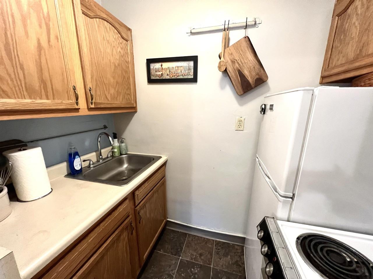 5559 BARTLETT STREETAPT A4 #A4 - Photo 2 of 6