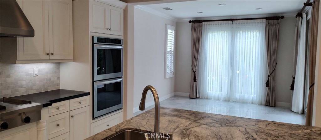 61 Cortland - Photo 2 of 20