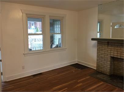1009 Mirror St - Photo 2 of 9