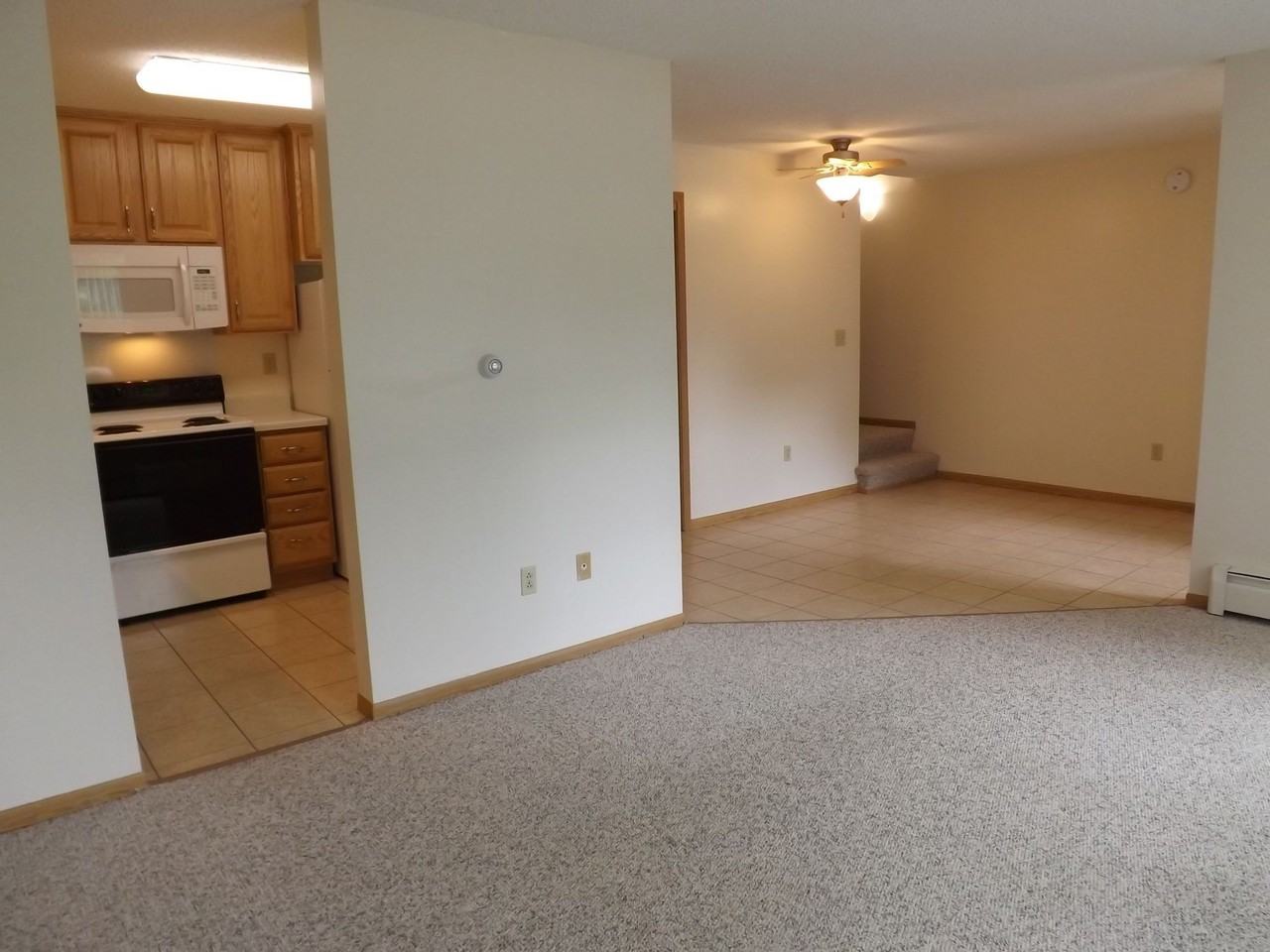 River South Apartments - Photo 6 of 7