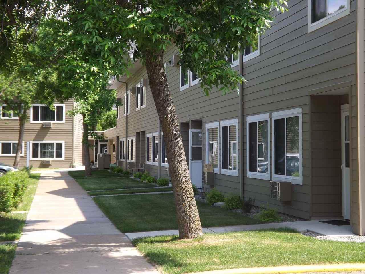 River South Apartments - Photo 3 of 7