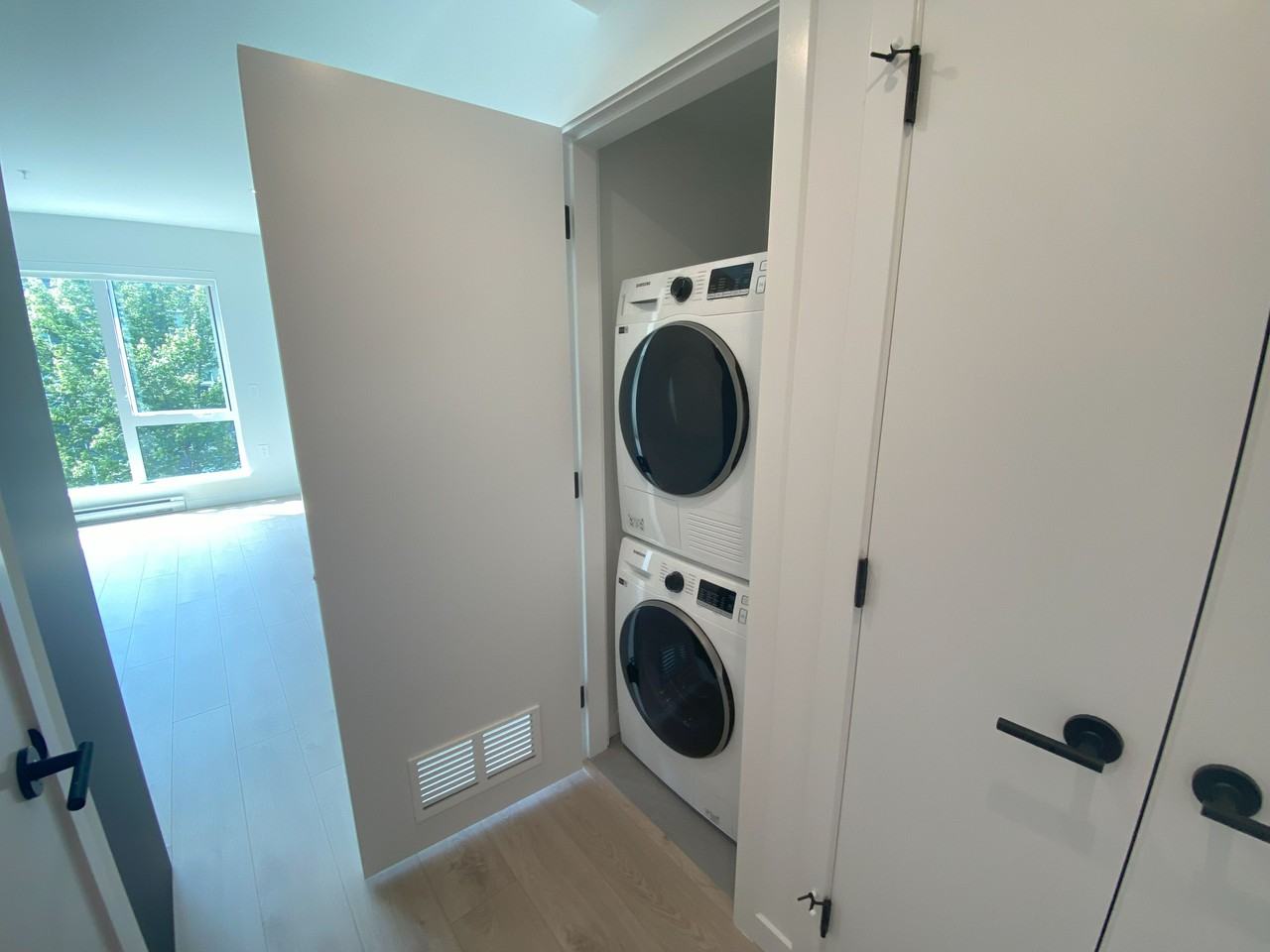 2520 Guelph Street - Photo 9