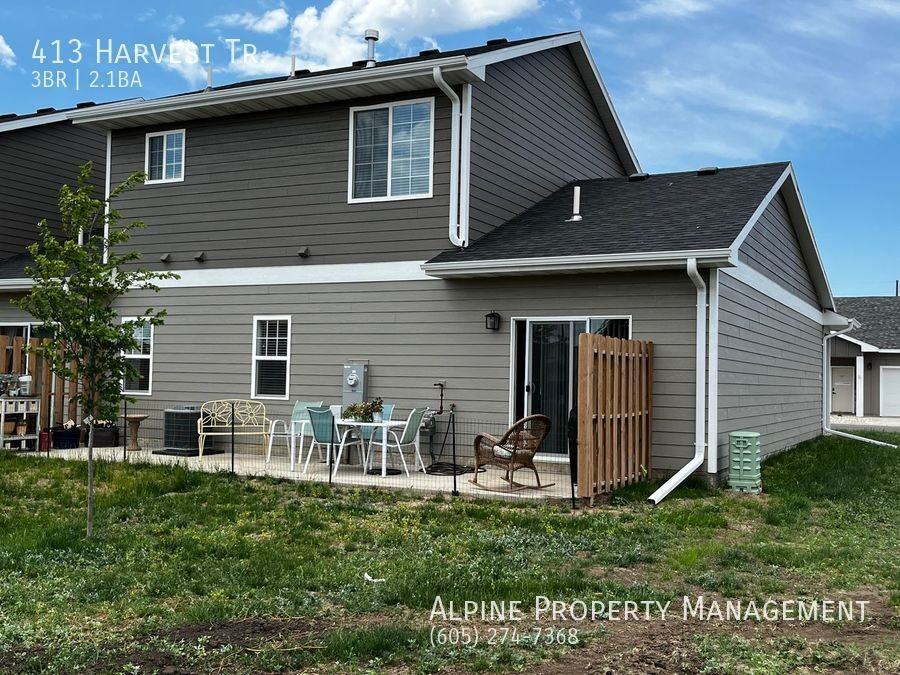 413 Harvest Trl - Photo 3 of 27