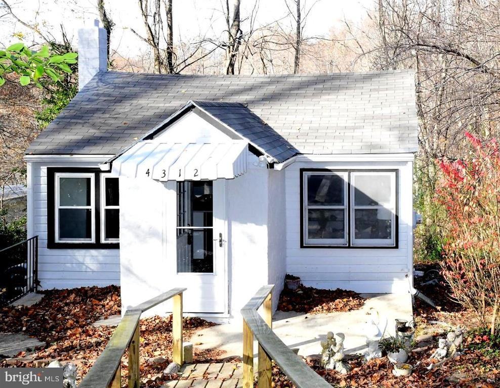 4120 Calvert Dr #NA - Photo 2 of 7