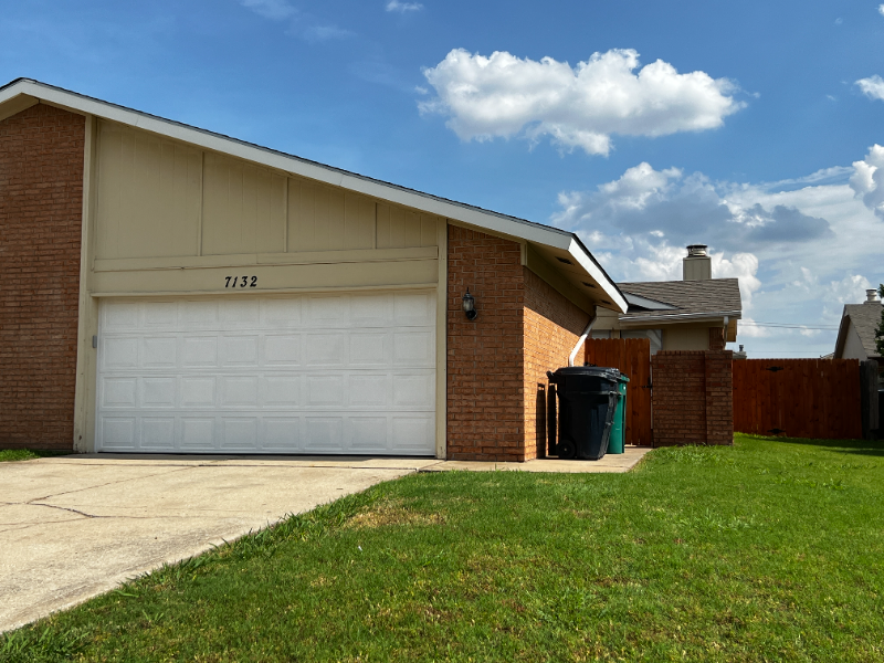 7132 Nw 116th St - Photo 2 of 20